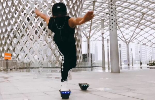 Hovershoes image de une