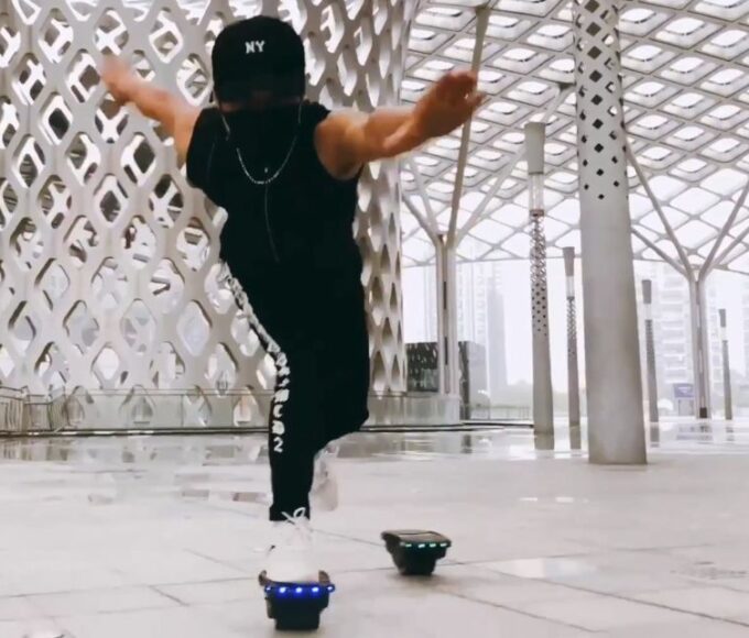 Hovershoes image de une